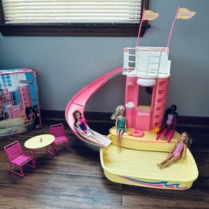 Barbie Wet N' Wild Water Park Ultimate Pool & Slide W/ 4 Barbie’s & Original Box